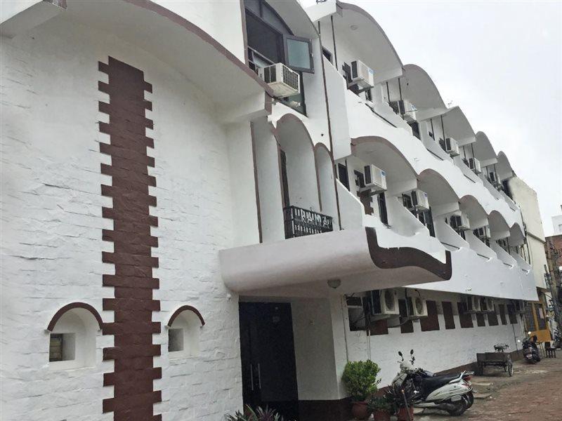 OYO 7128 Hotel Rama Karnāl Exterior foto