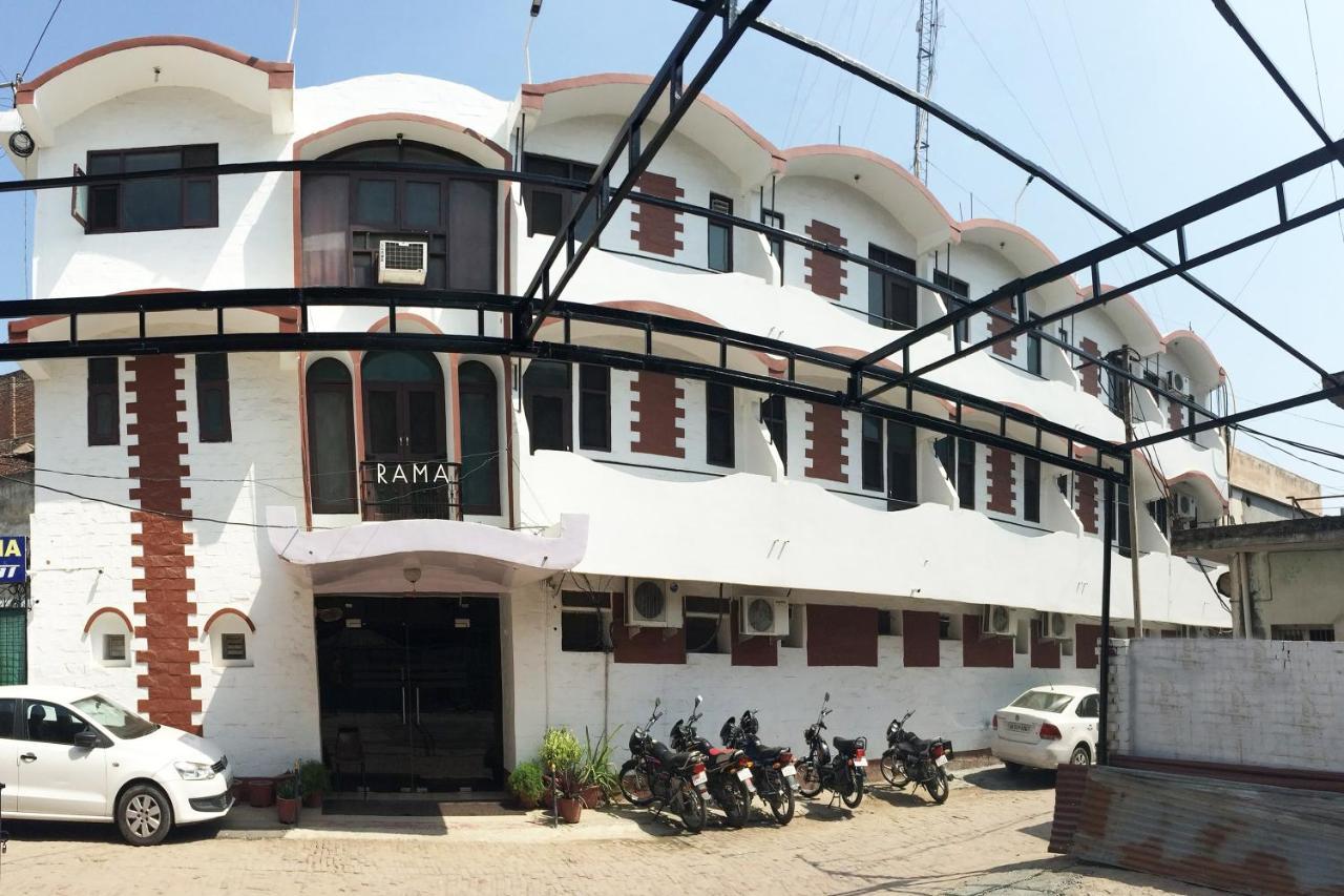 OYO 7128 Hotel Rama Karnāl Exterior foto